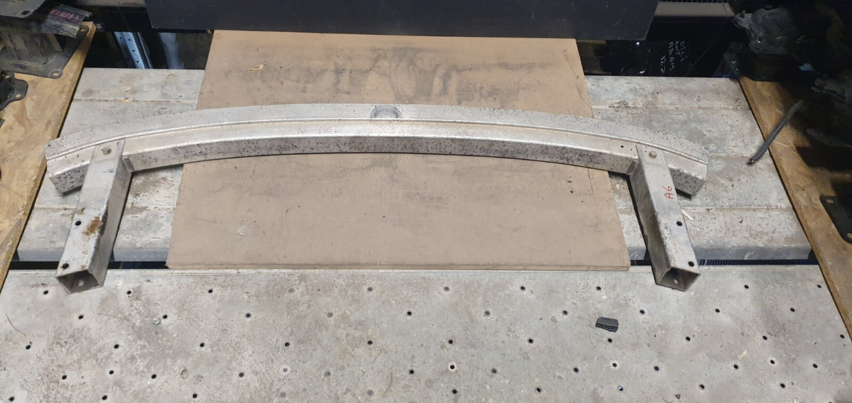 Traversa rinforzo paraurti posteriore Audi A6 SW dal 2007 al 2010