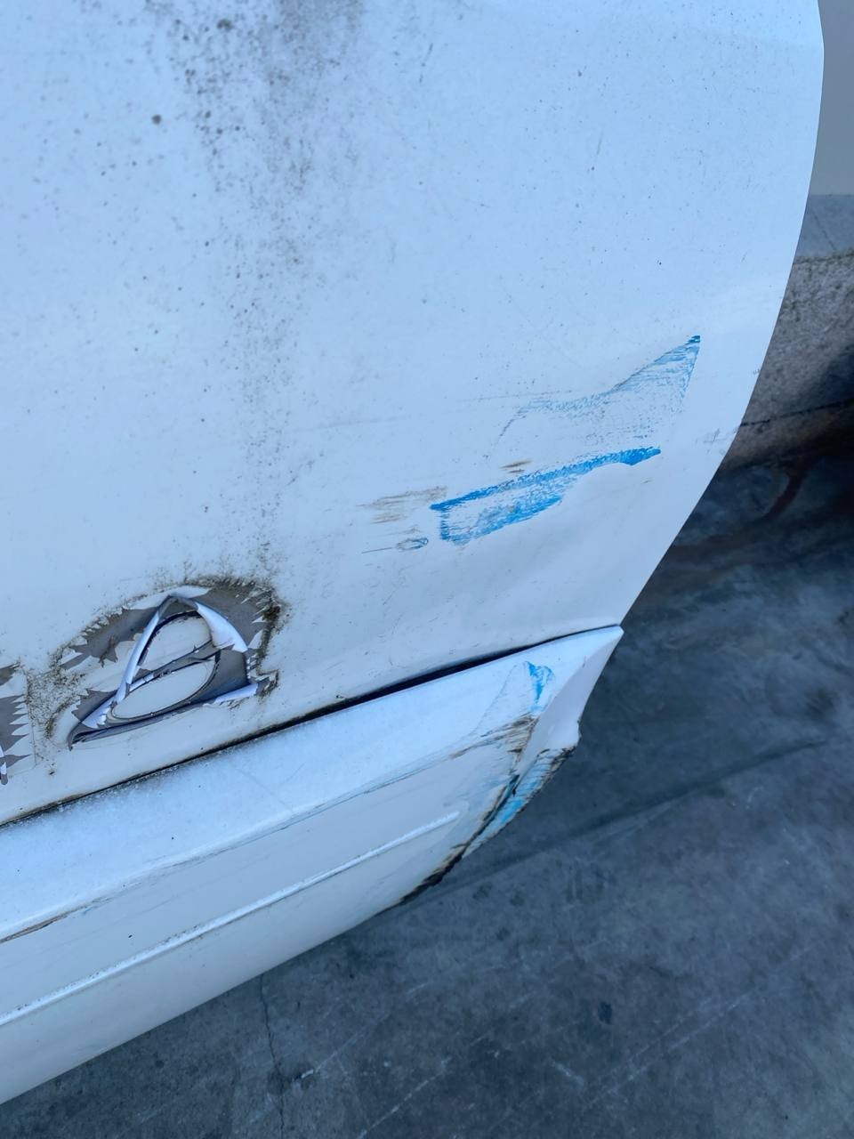 Porta anteriore destra Mitsubishi Pajero 2007 5 porte con difetto