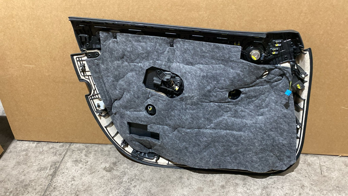 Pannello porta anteriore destra in pelle Mercedes classe C W205 Berlina Sw