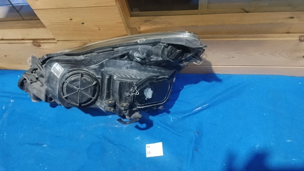Fa 16 faro anteriore destro Opel Corsa d 2006 danneggiato vedi foto
