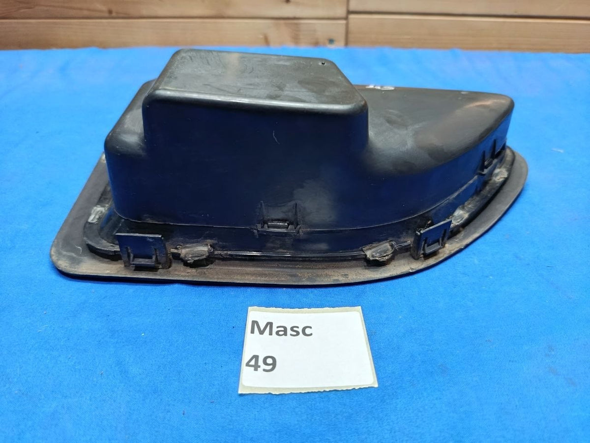 Masc 49 - Mascherina Griglia Laterale Parafango Sinistro Range Rover Sport