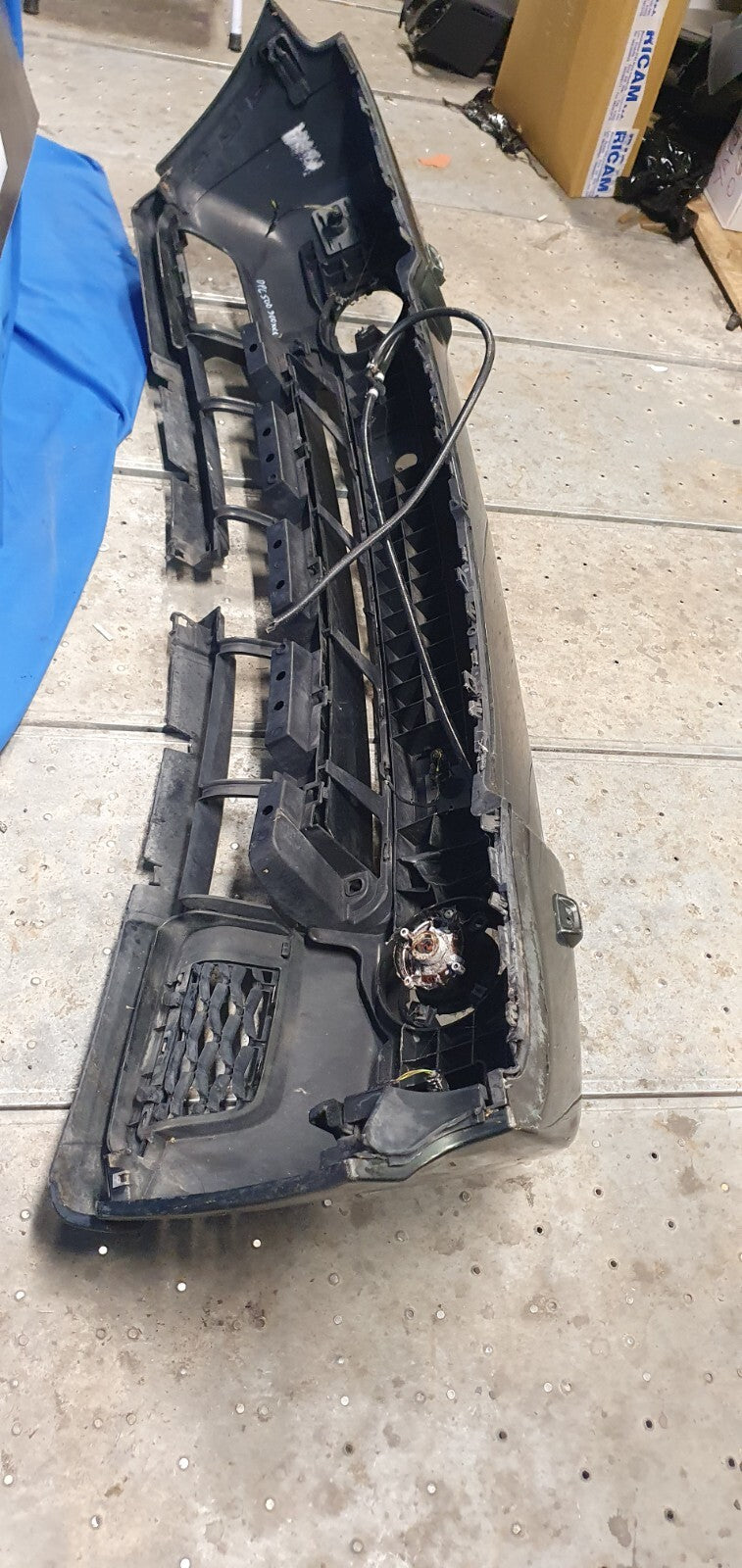 Paraurti Anteriore Range Rover 3 dal 2001 al 2005 con difetto