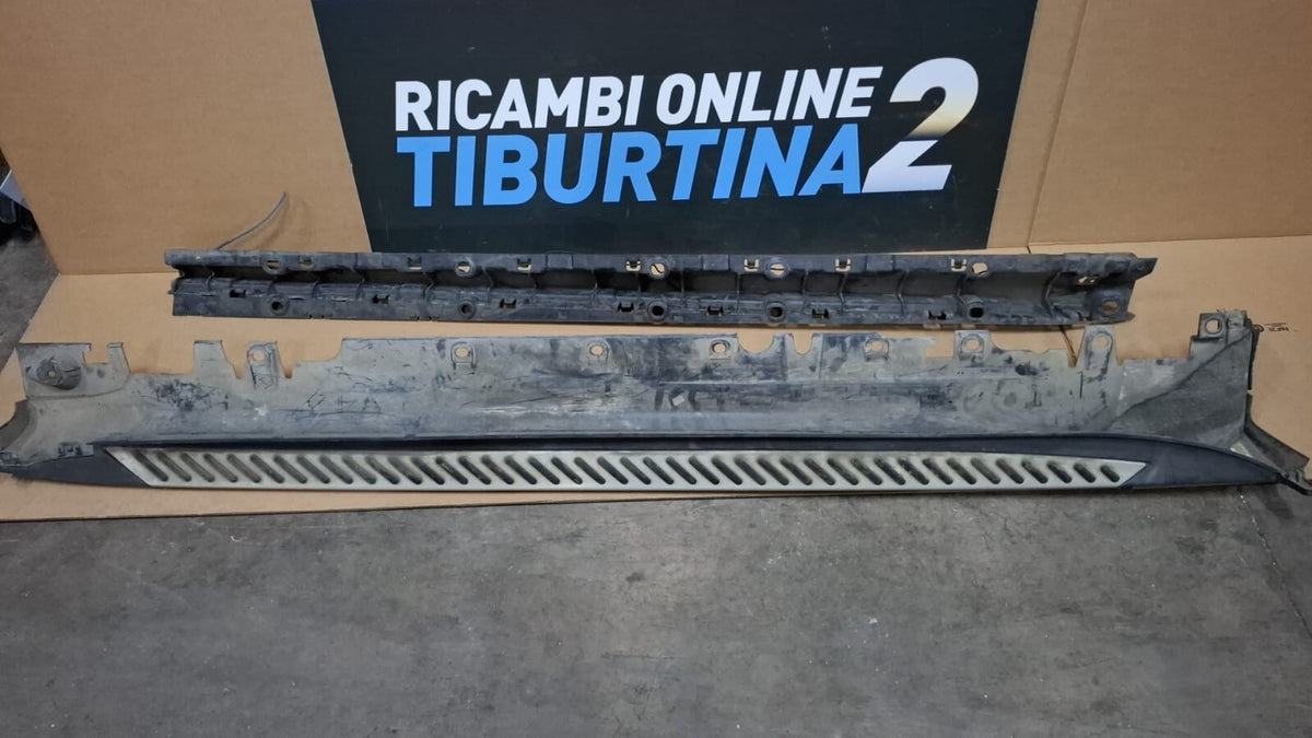 Minigonna sinistra Bmw X5 51177294379 dal 2013