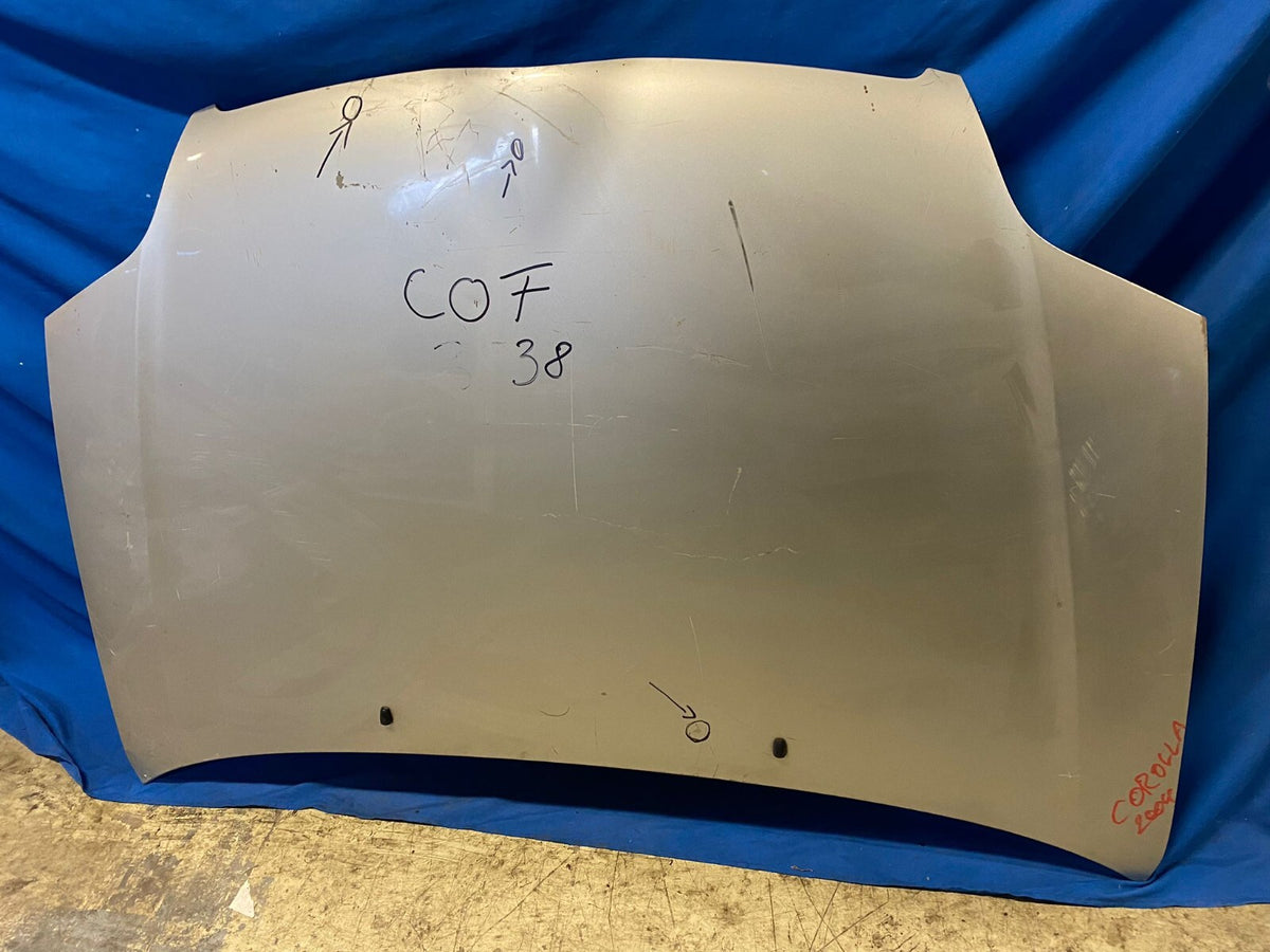 Cof 38 - Cofano Anteriore Toyota Corolla Anno 2004 con qualche difetto