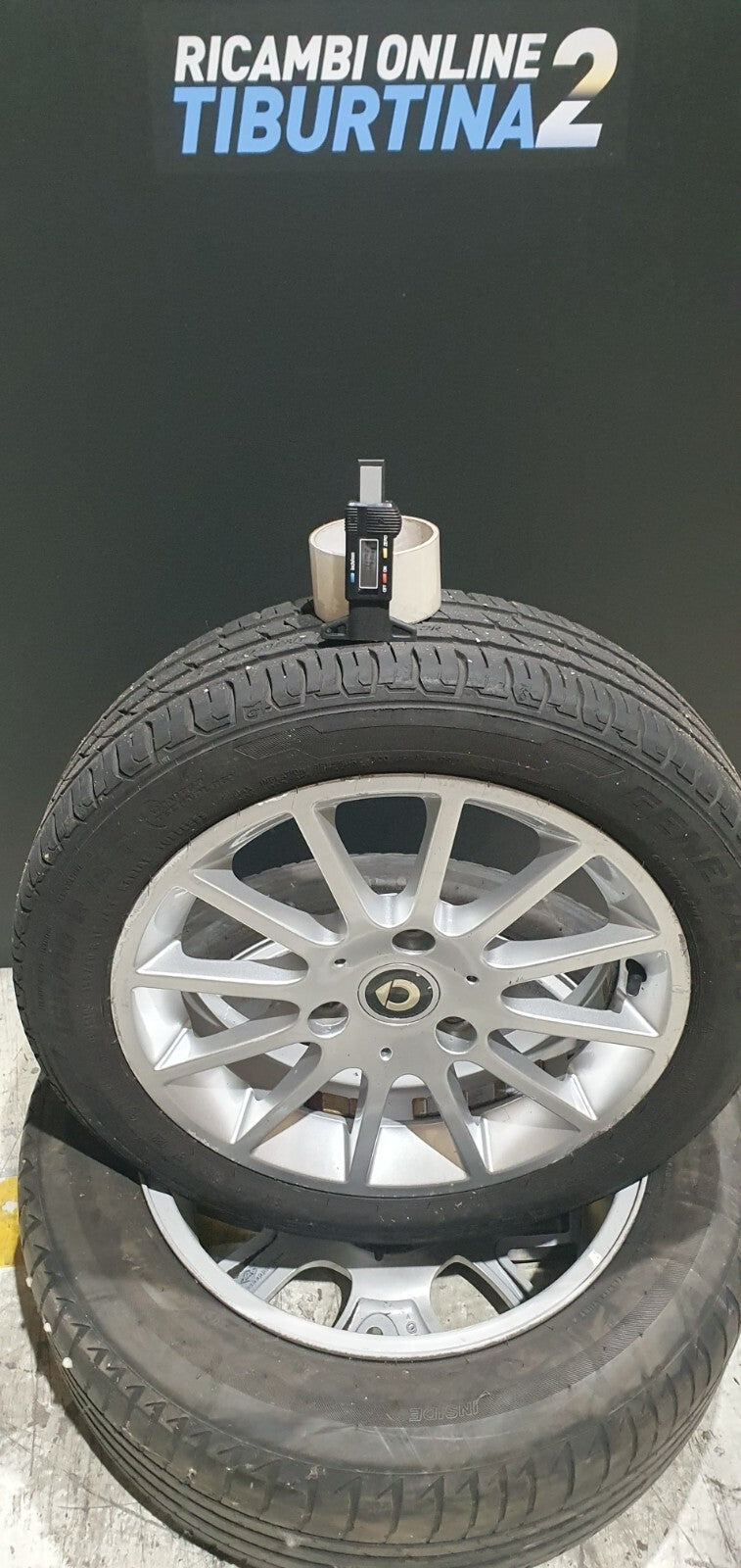 Cerchi e gomme 4 cerchi per Smart con gomme continental