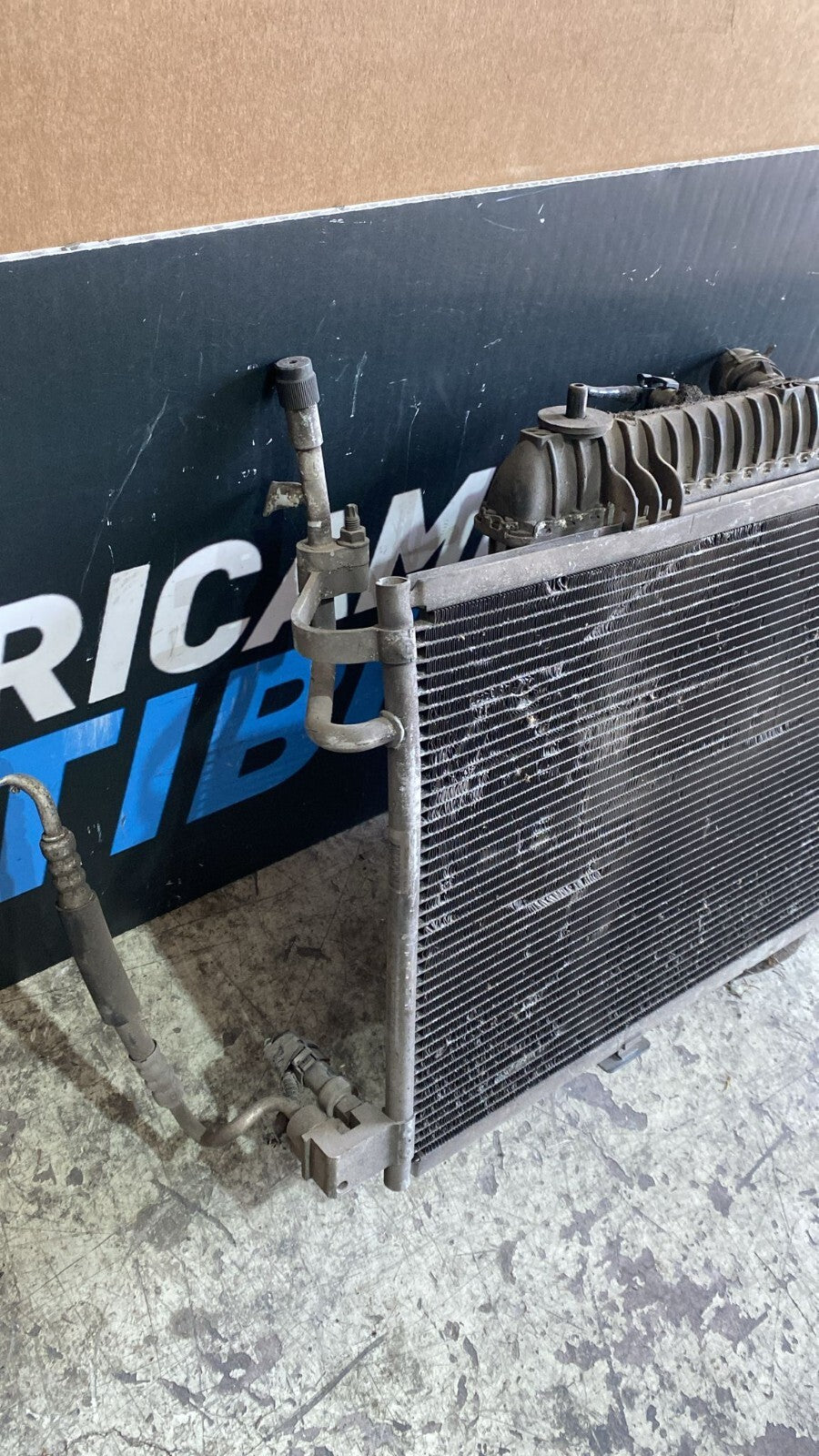 Radiatore Acqua e radiatore AC Ford Fiesta 1.2Bz Anno 2009 Numero oggetto R5109