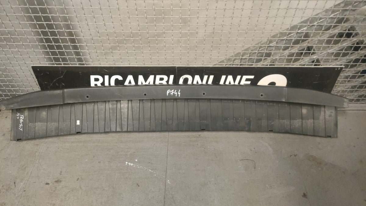 paraurti posteriore centrale Ford transit 2014 in poi PF 44