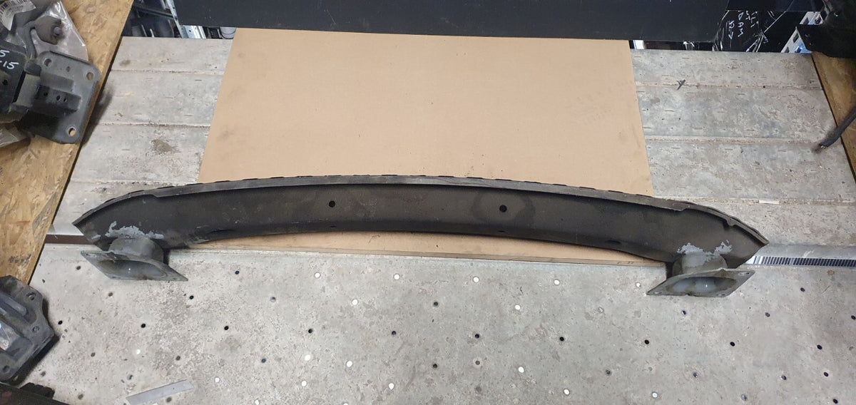 Traversa rinforzo paraurti posteriore Volvo V50 dal 2004 al 2012