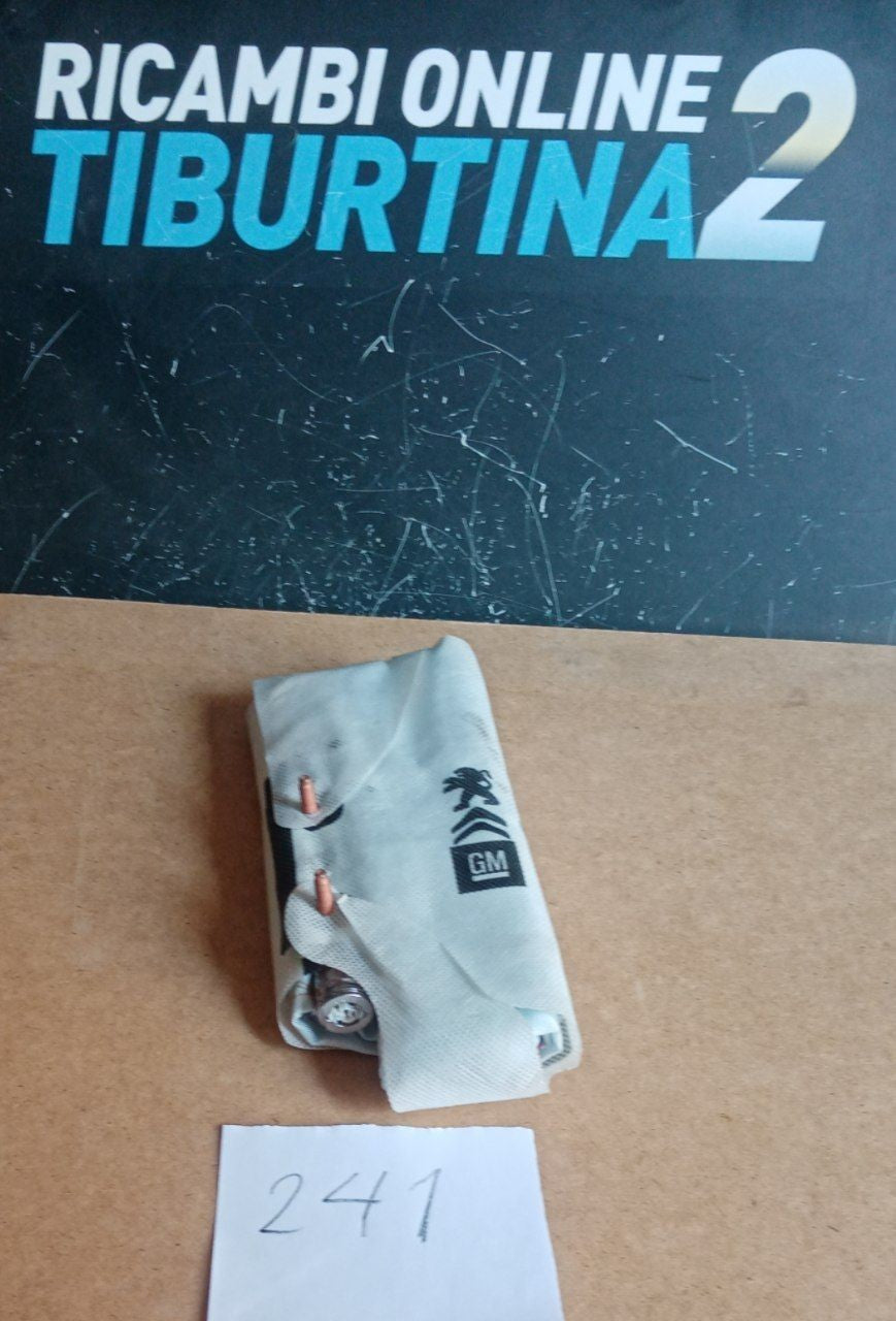 Airbag sedili sinistra Peugeot 2008 2019 Peugeot 208 2019 in poi Numero 241