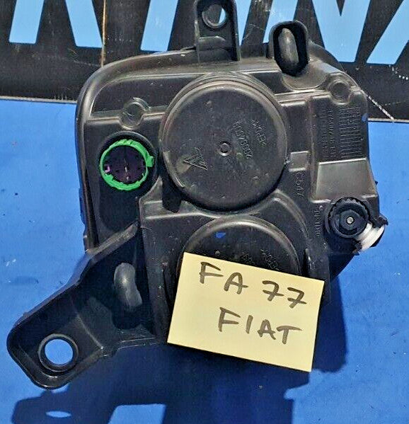 Fanale Anteriore Faro Faretto destro Fiat 500 L con attacco rotto