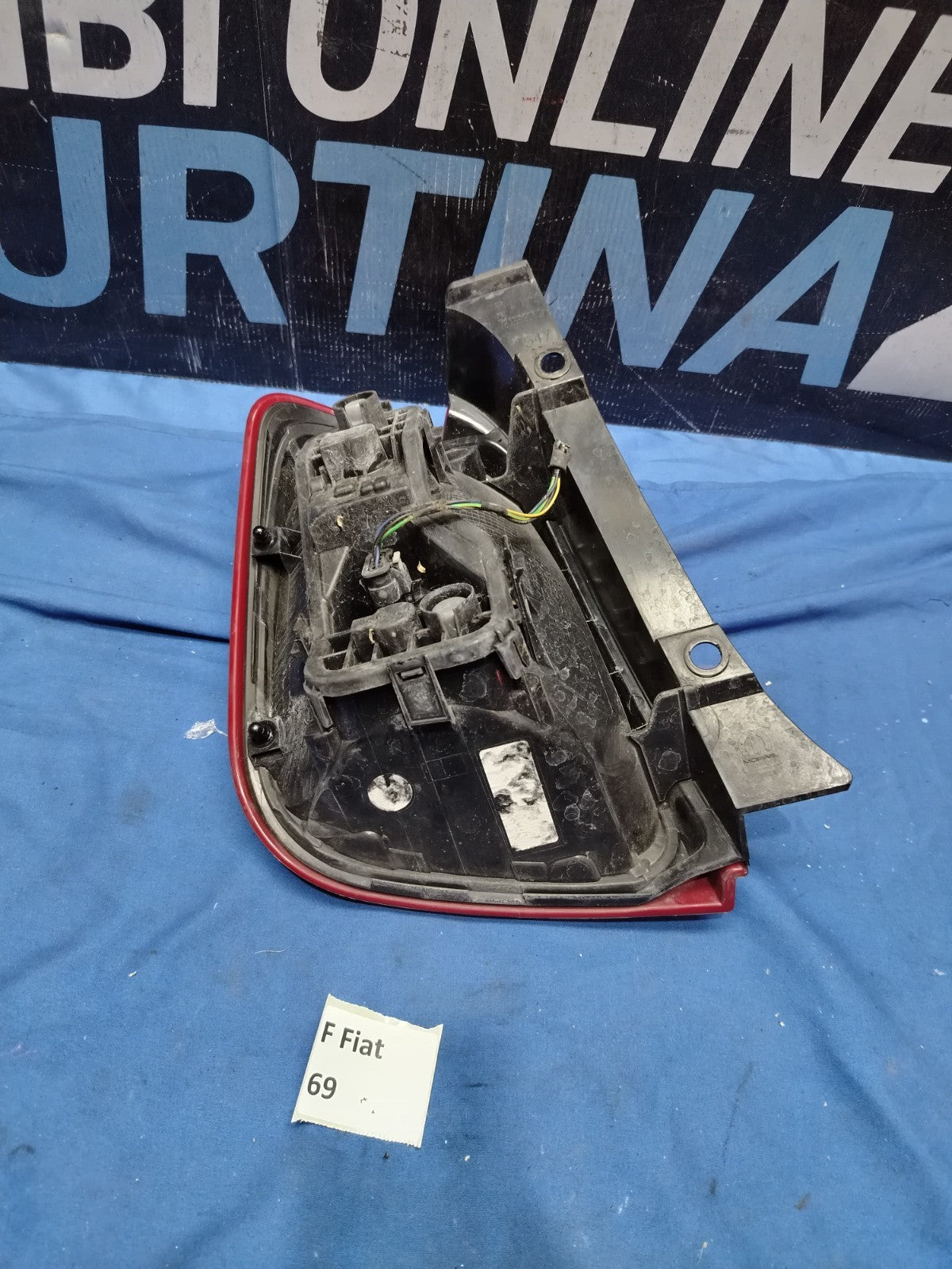 F Fiat 69 - Fanale posteriore stop Fiat 500 Abarth destro con alette