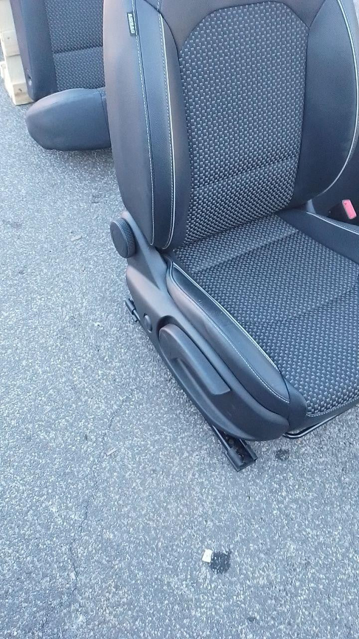 13 Tappezzeria Kia creed 2018 in poi in misto pelle e stoffa no airbag