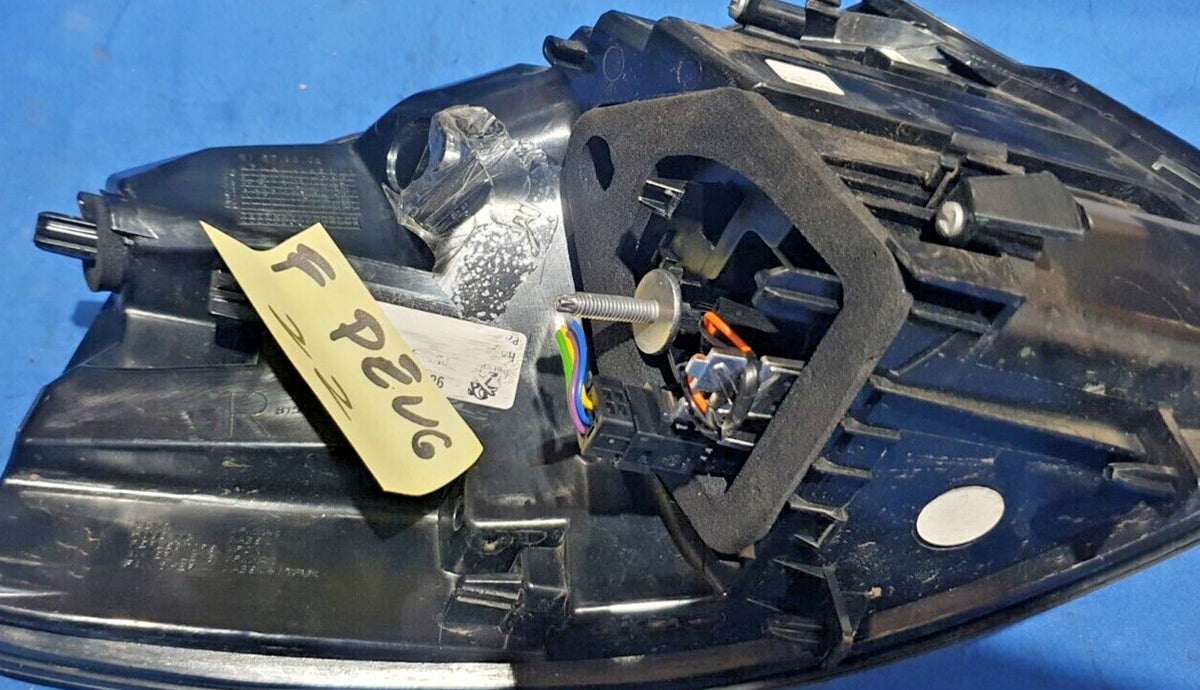 Fanale Posteriore destro Peugeot 5008 2017 in poi 9811028180