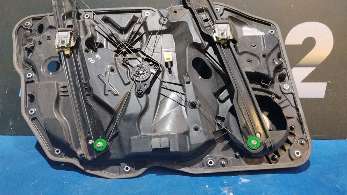 Alzacristalli anteriori con motorino destro Volkswagen Touareg 2010 in poi alz 3