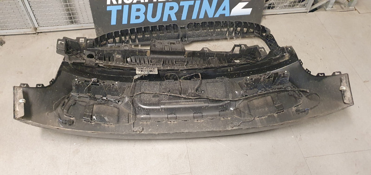 Paraurti posteriore completo Bmw I3 completo di sensori e telecamera