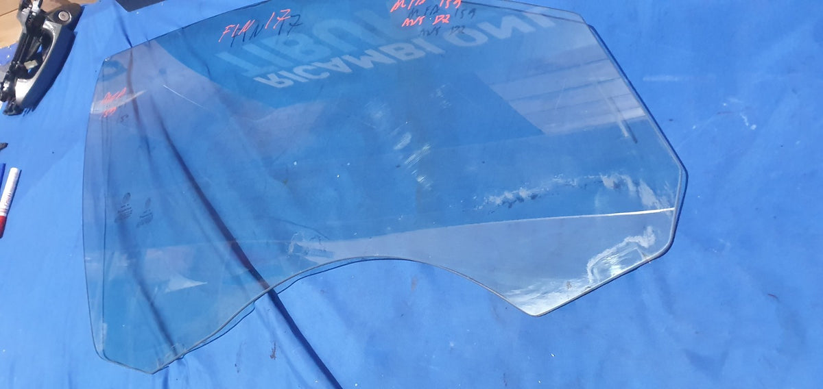 Fin 17 - Finestrino vetro scendente Alfa Romeo 159 anteriore destro