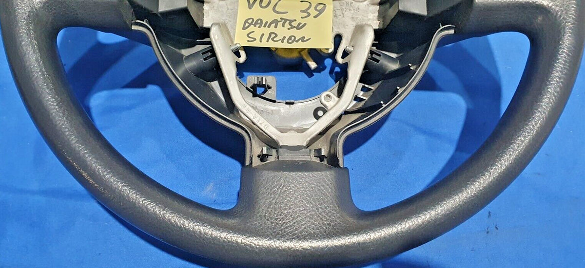 Volante Daihatsu Sirion