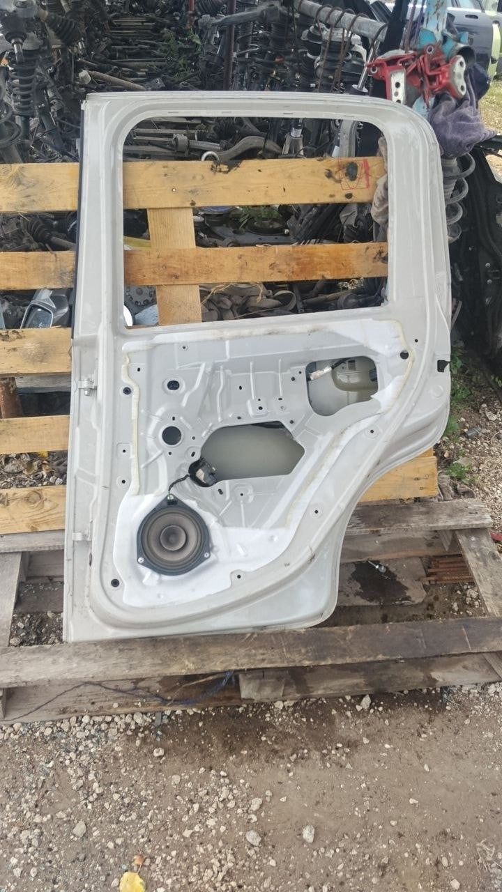 Porta posteriore destra fiat panda con fascia 2012 in poi nuda
