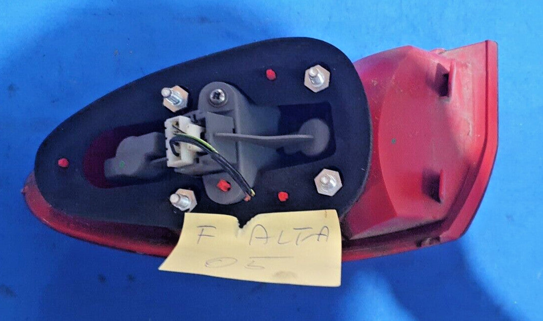Fanale Posteriore sinistro Alfa Romeo 147 2004