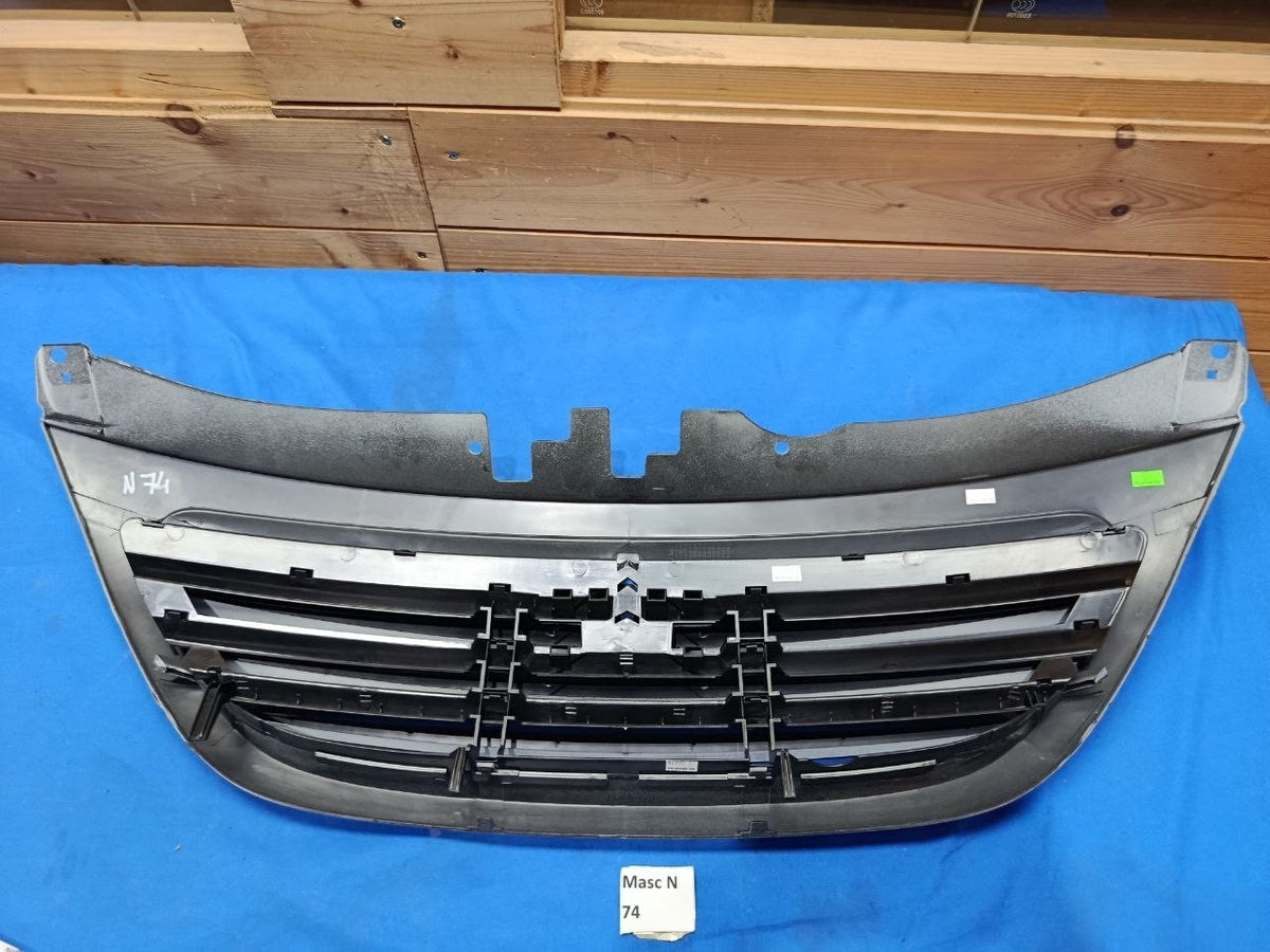 Masc N 74 - Mascherina nuova Anteriore Griglia Radiatore Citroen C3 2002 2005