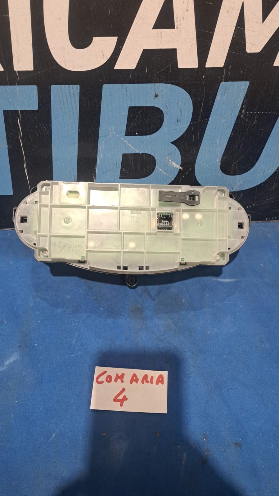 Com 4 Comando clima aria Toyota yaris dal 2011 al 2014
