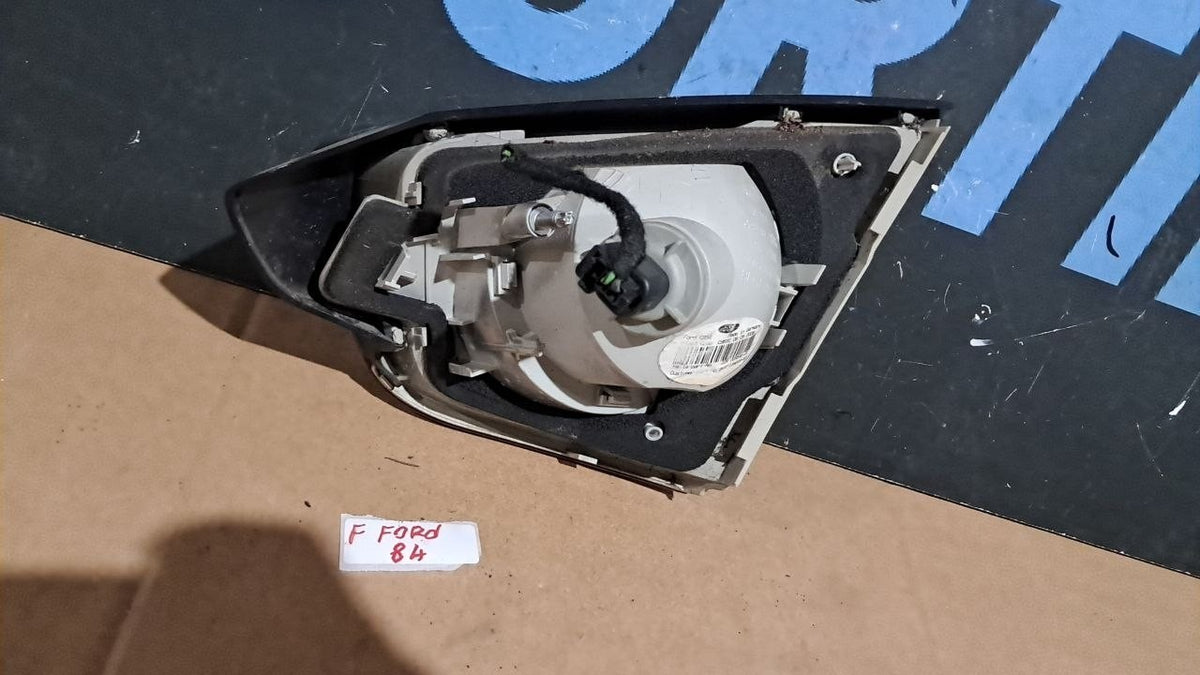 F ford 84 Fanale posteriore interno sinistro ford kuga dal 2008