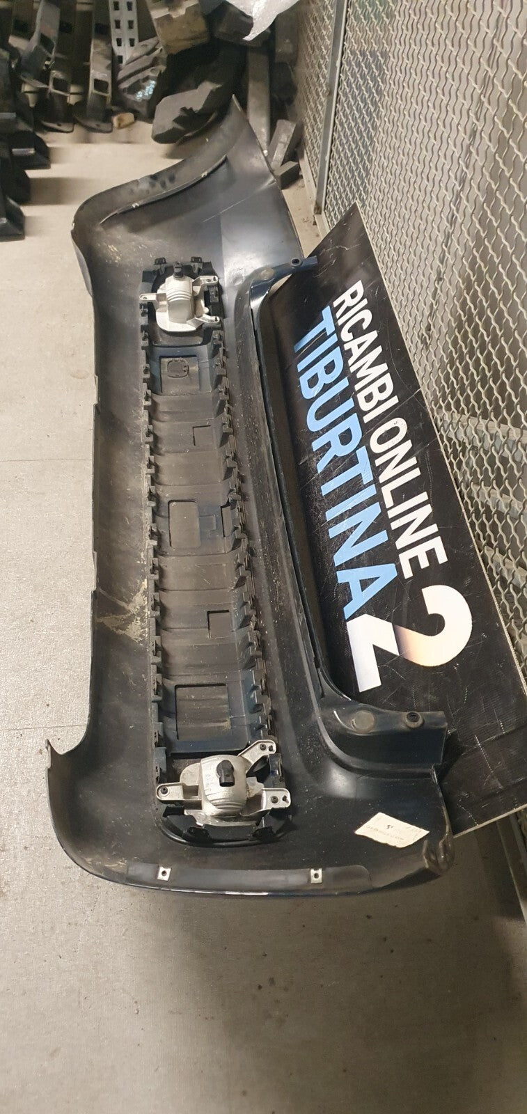 Par 556 - Paraurti posteriore Fiat Panda dal 2012 con difetto