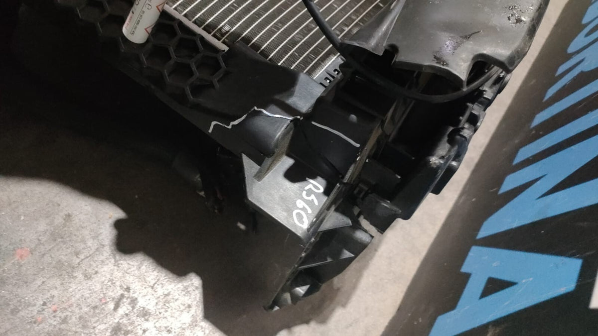 Kit radiatori Peugeot 208 13 19 1.2 tbz aspirato con calandra spaccata