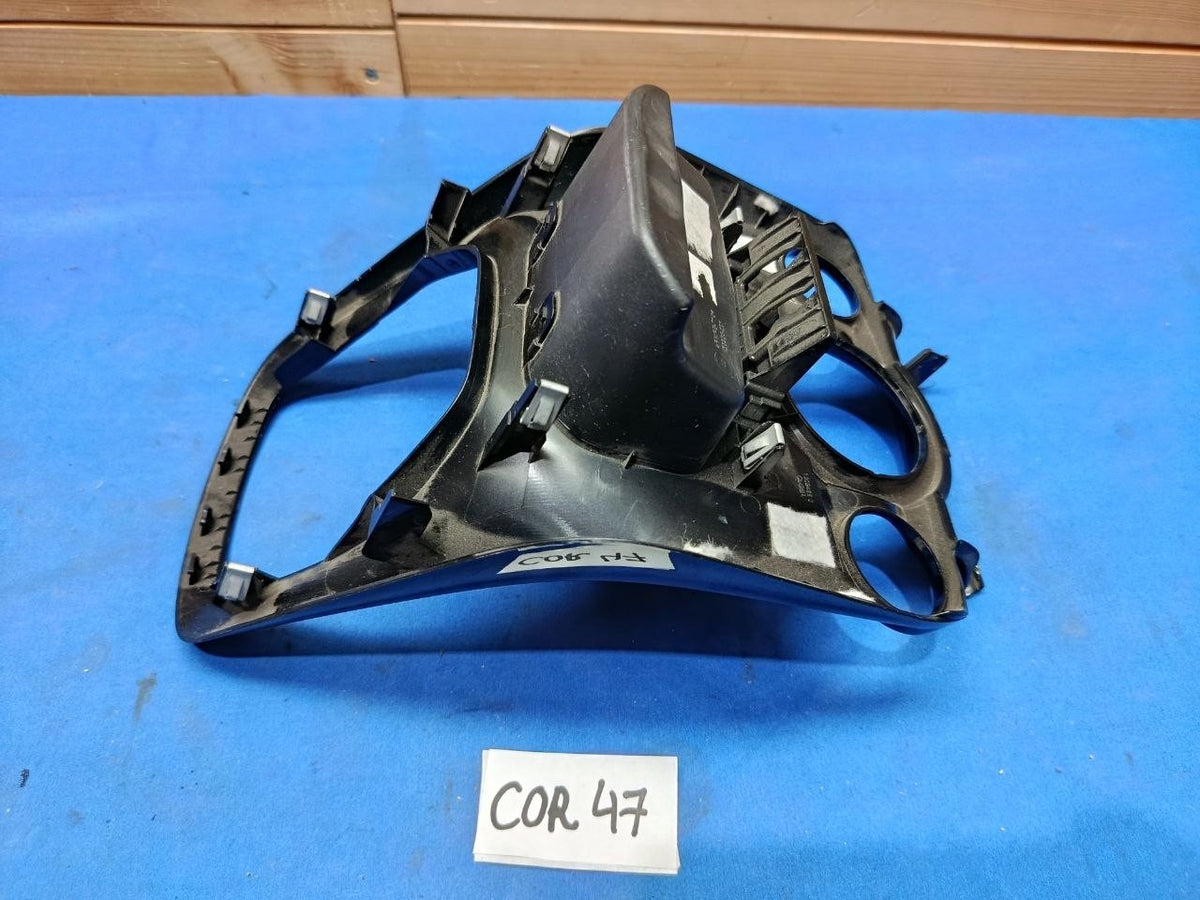 Cor 47 - Cornice Rivestimento consolle centrale Ford Fiesta graffiata