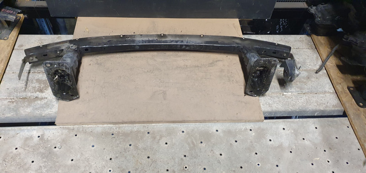 Traversa rinforzo paraurti anteriore Bmw serie 1 coupe 2004 2012