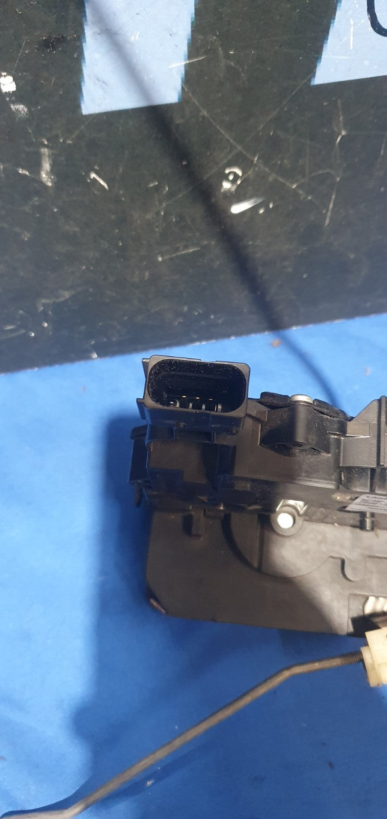 Ser 44 - Serratura elettrica Opel Corsa D anteriore destra 13258274