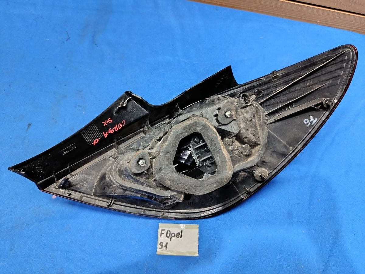 F Opel 91 - Fanale posteriore con Difetto stop Opel Corsa D 2006 2014