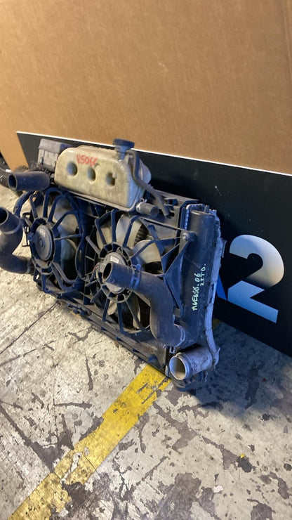 Radiatore e ventola Kit Radiatori Toyota Avensis 2.0D Anno 2007