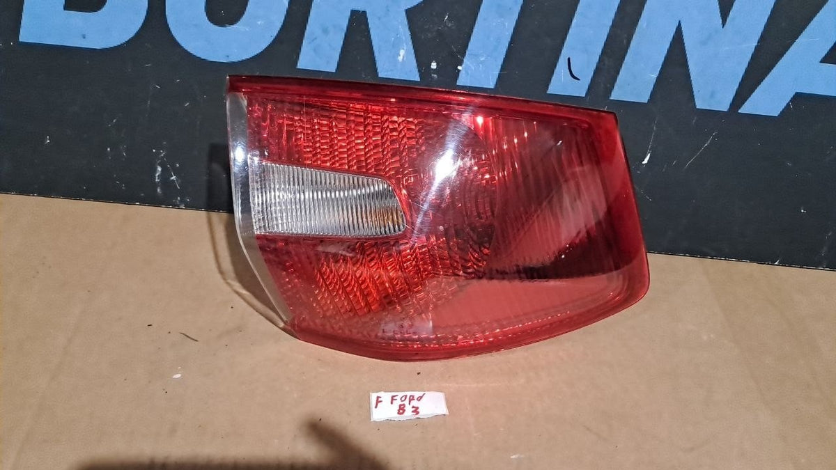F ford 83 Fanale posteriore esterno sinistro ford kuga dal 2008