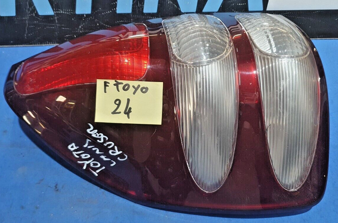 F TOYO 24 - Fanale Posteriore sinistro Toyota land cruiser 8156160621