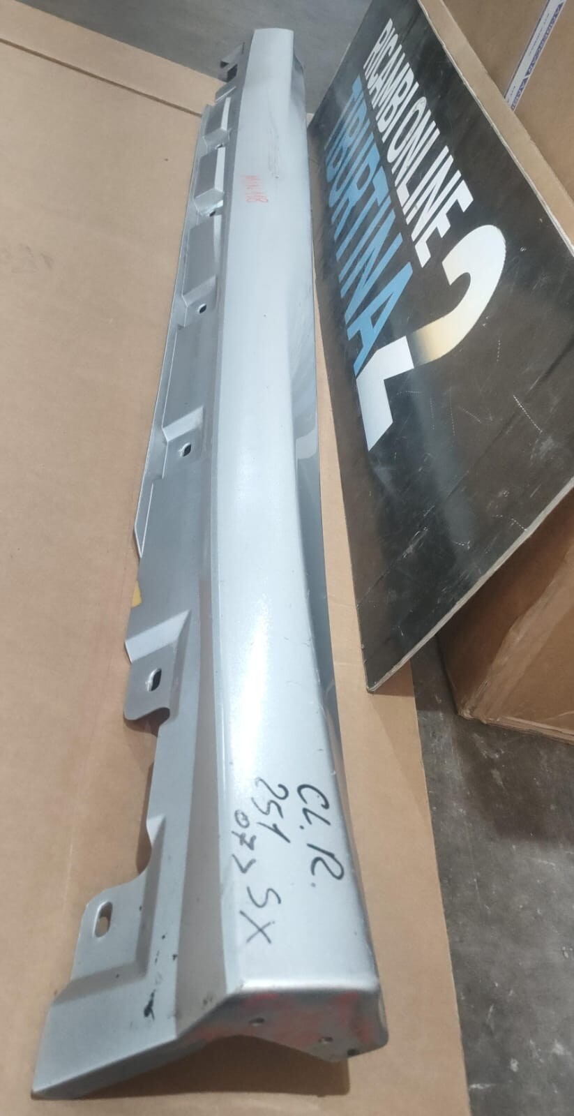 Minigonna Mercedes classe R 251 sinistra  Cod a2516980854004 MIN  118