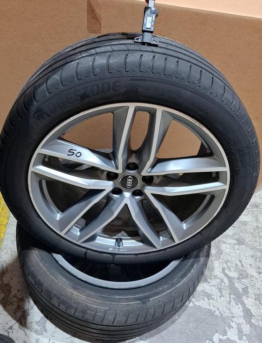 Cer 50 - cerchi in lega Audi Q7 4m0601025t 9.5j 21 h2 et31 senza gomme graffiati