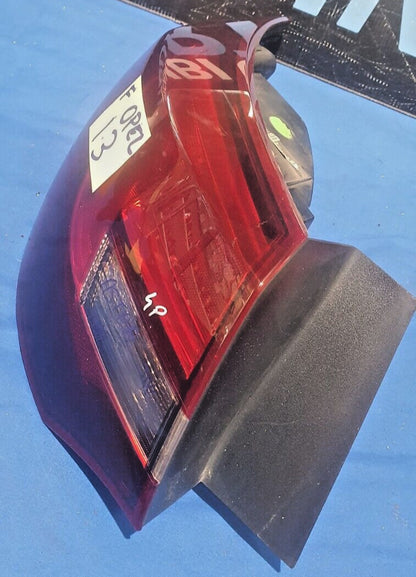 Fanale Posteriore sinistro Opel Astra berlina 4 porte
