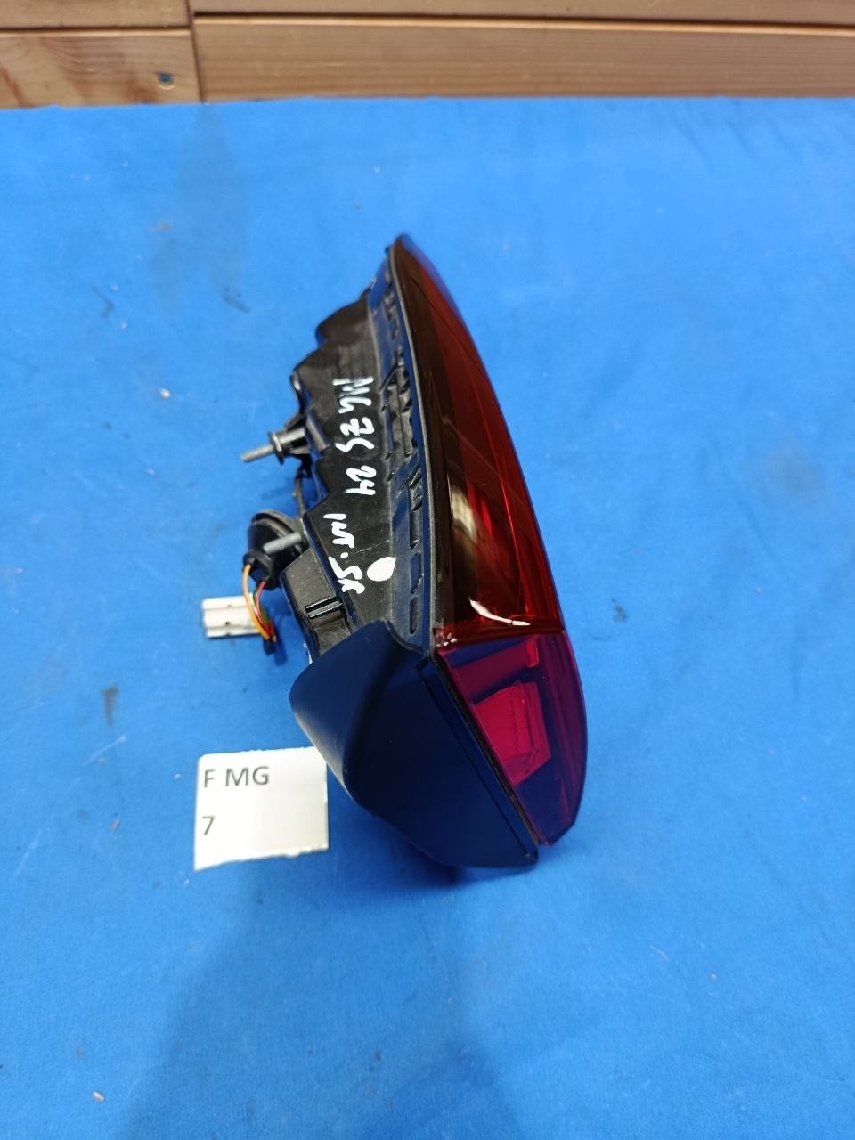 F MG 7 - Fanale posteriore stop interno sinistro LED MG ZS 2020 2024  Originale