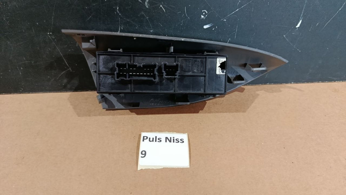 Puls Niss 9 - Pulsantiera completa Anteriore Sinistra  Nissan Juke F15 2010 2019
