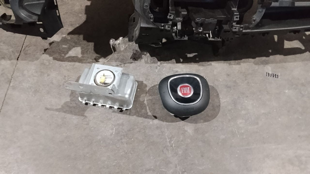 Cruscotto con airbag guida e passeggero fiat 500l 2012 in poi