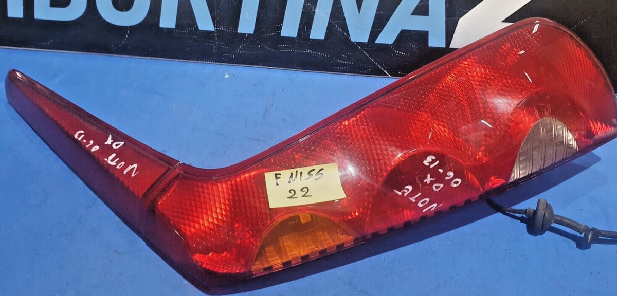 Fanale Posteriore destro Nissan Note con catarifrangente