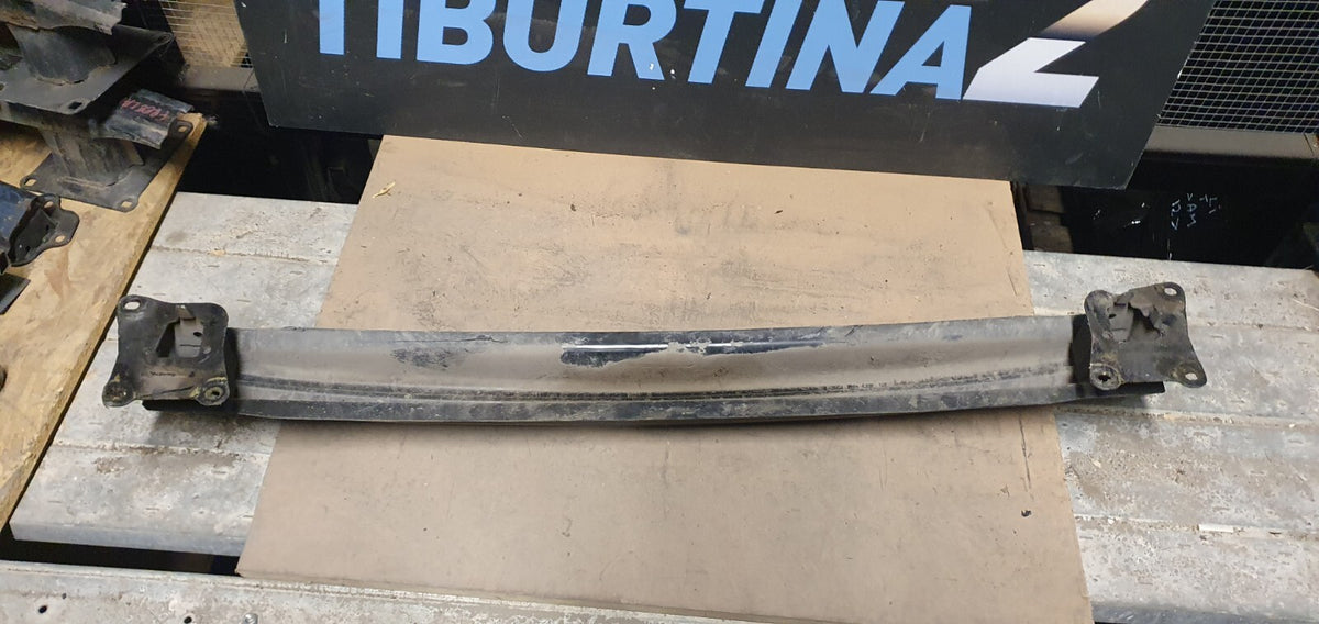 Traversa rinforzo paraurti posteriore  Volkswagen Golf V