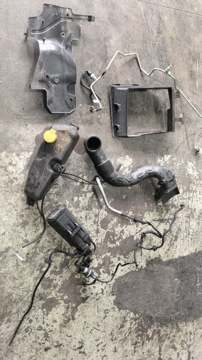 Plastiche e tubi dacia Sandero 1.5 diesel 2010 2017