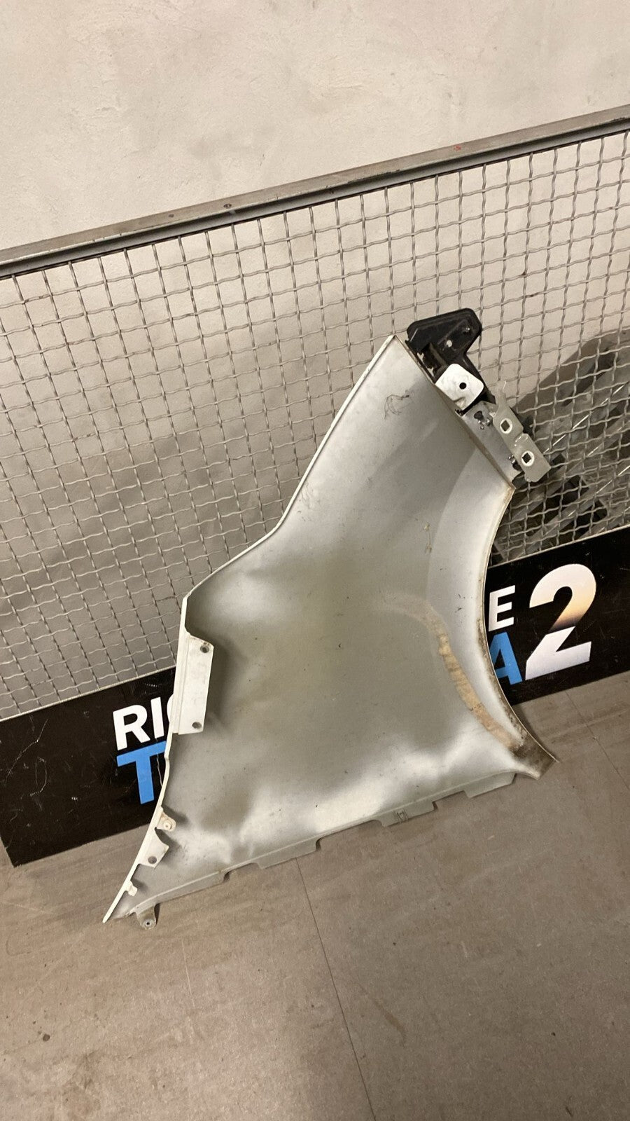 Parafango Sinistro Renault Master  Anno 2010 Numero oggetto 18