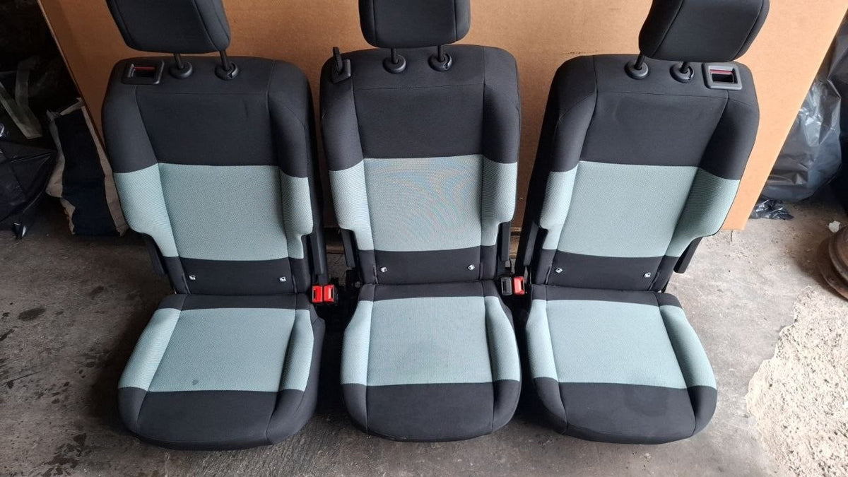 Tappezzeria in stoffa nera e celeste citroen berlingo con airbag sedile dal 2018