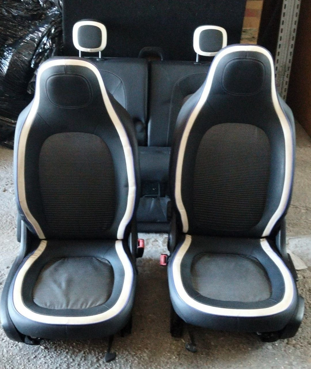 Tappezzeria completa Renault Twingo in misto pelle e stoffa 2014 in poi