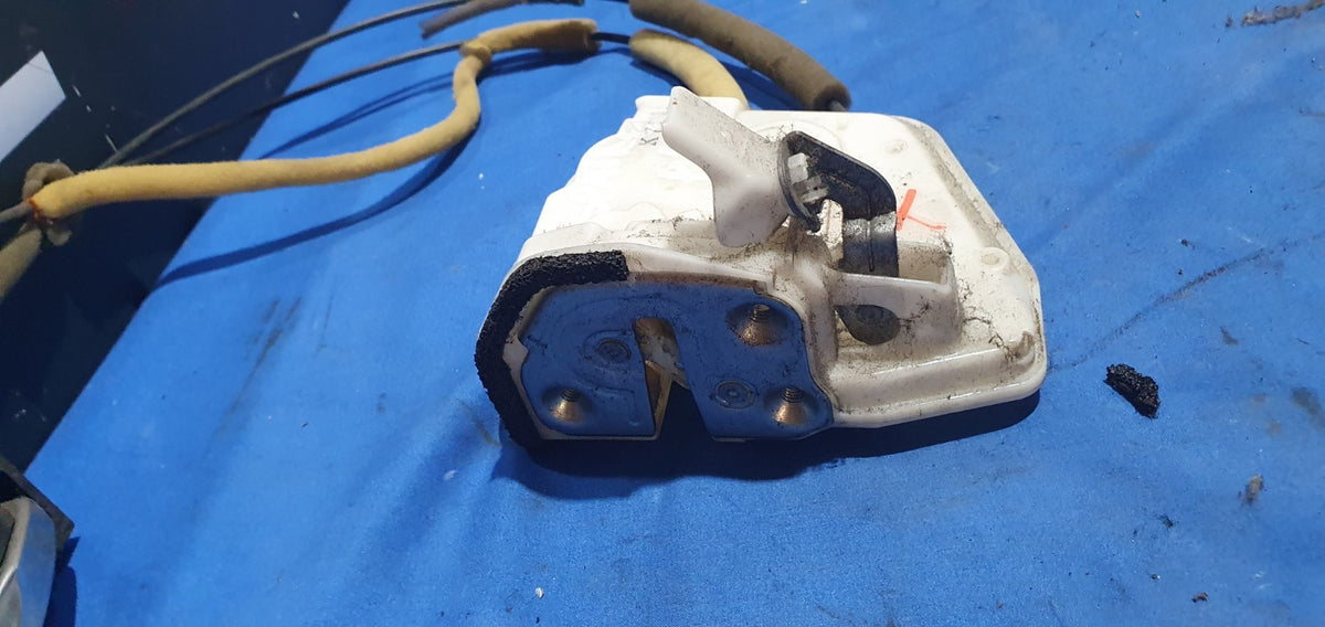Ser 7 - Serratura elettrica Fiat 124 spider destra completa di maniglia