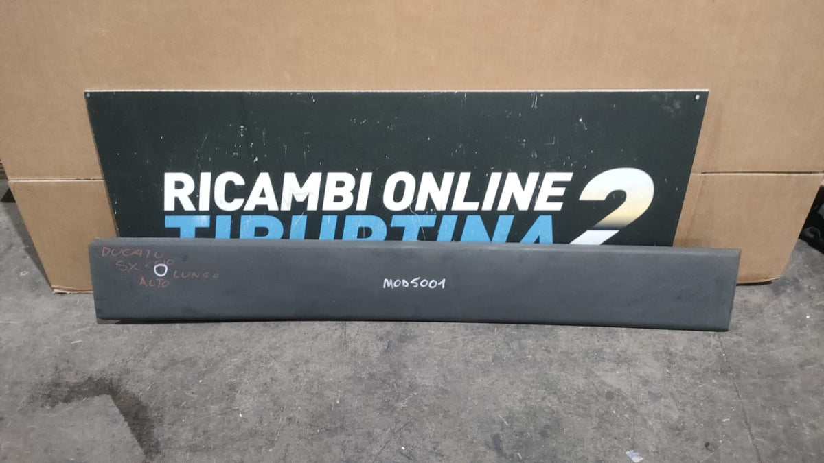 Modanatura laterale sinistra  Fiat ducato  Citroen jumper Peugeot boxer 2014