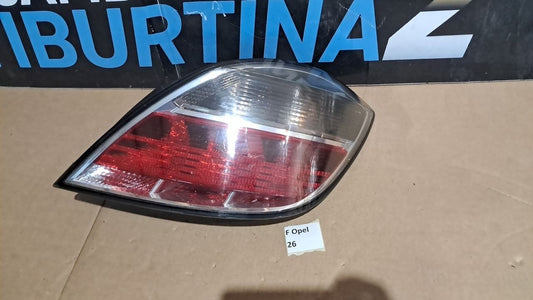 F opel 26 Fanale posteriore destro opel astra berlina